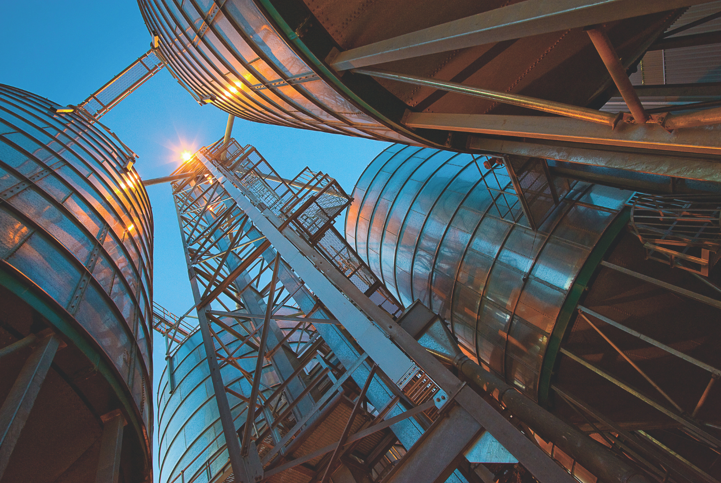 Overcoming Data Silos in Global Supply Chains